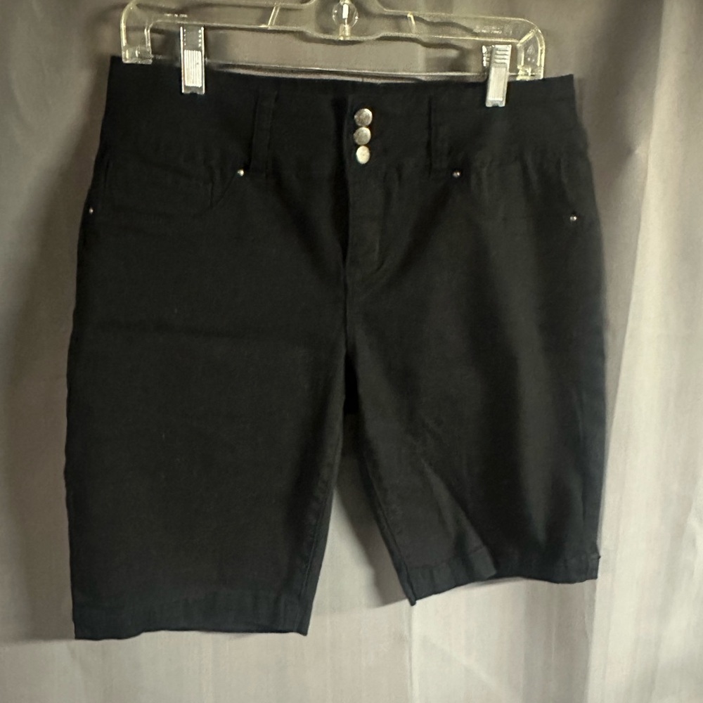 Sz 12 Royalty for Me Black Shorts-Like New